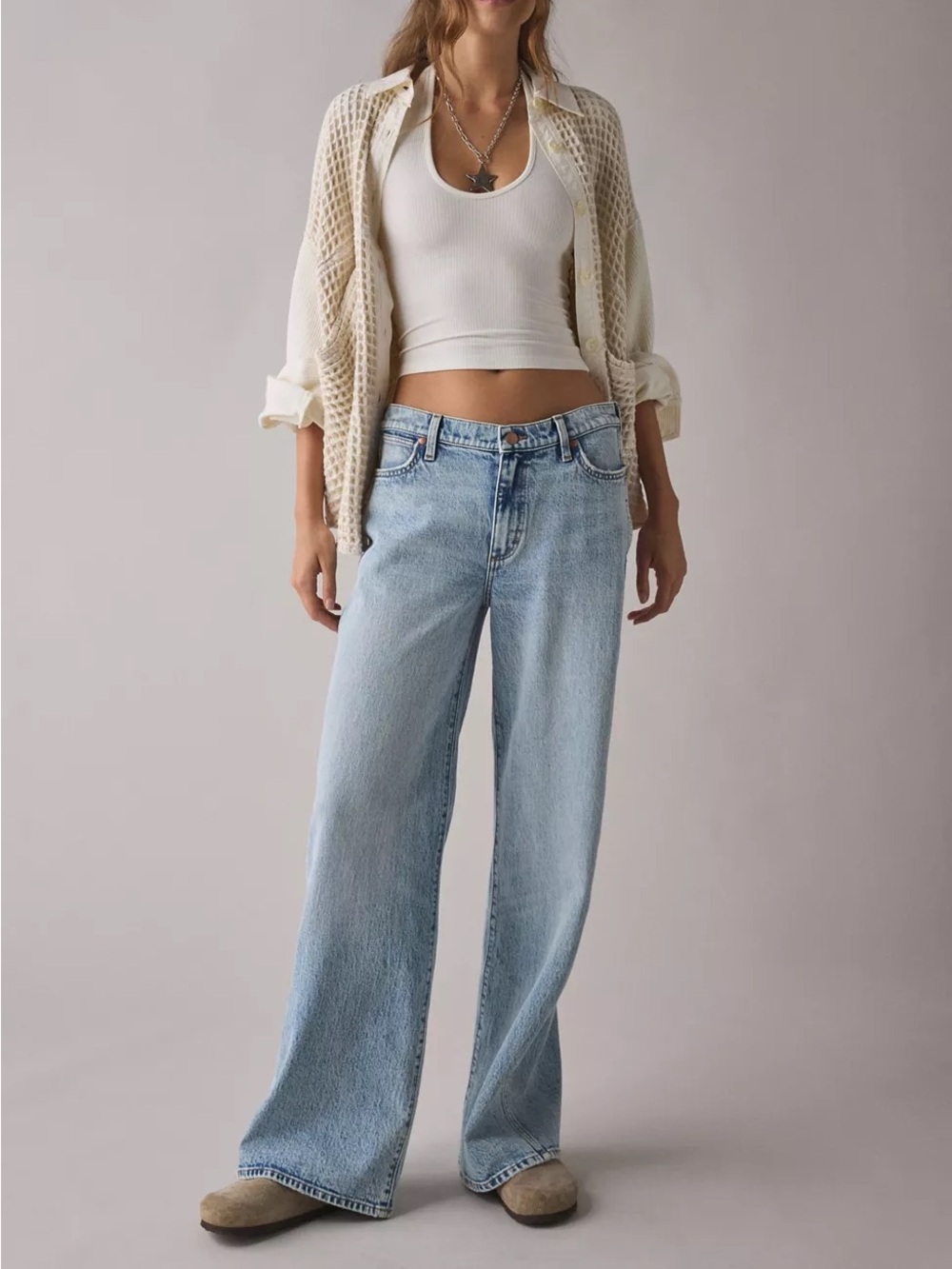 NEW Wrangler Low Rise Baggy Jeans Women 27 Light Wash Wide Leg Skater Y2K Denim